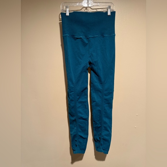 FP Movement Good Karma legging LOT of four Medium/large M/L - Picture 6 of 14